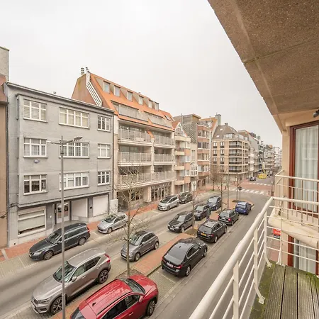 Apartment Near Rubensplein